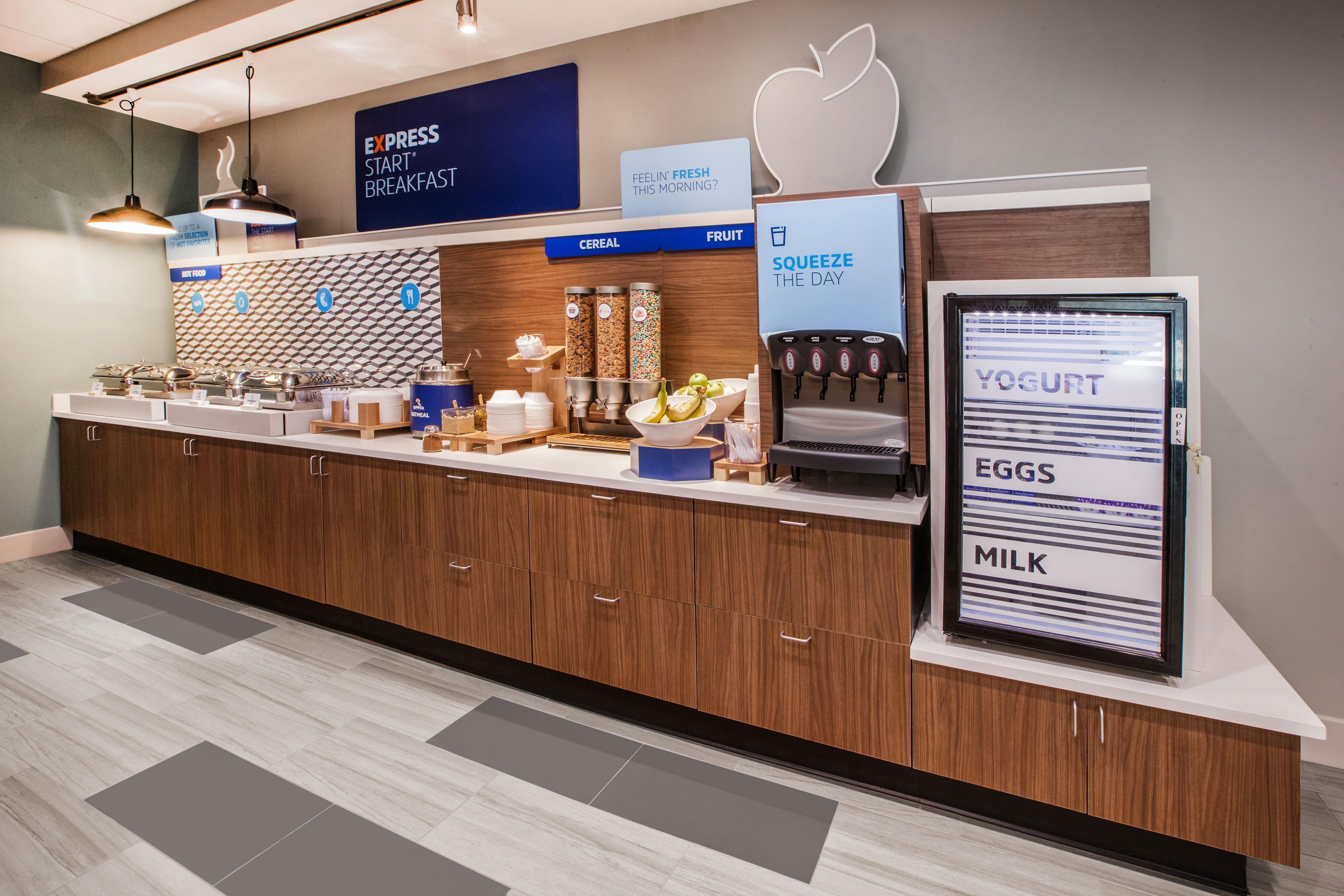 Holiday Inn Express & Suites Tulsa Midtown By Ihg Экстерьер фото