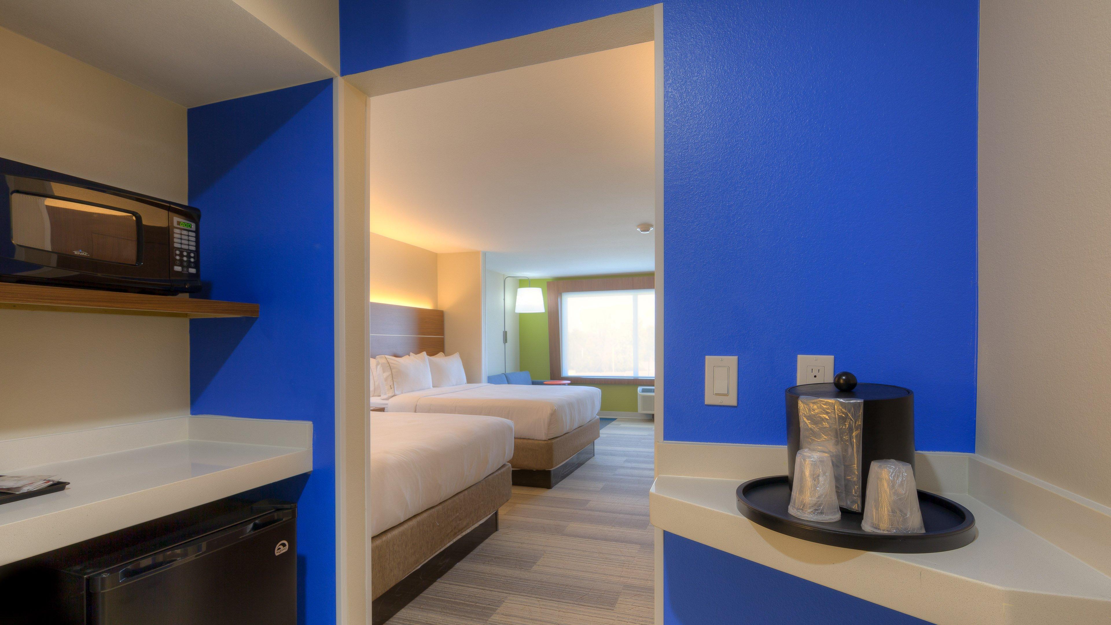 Holiday Inn Express & Suites Tulsa Midtown By Ihg Экстерьер фото